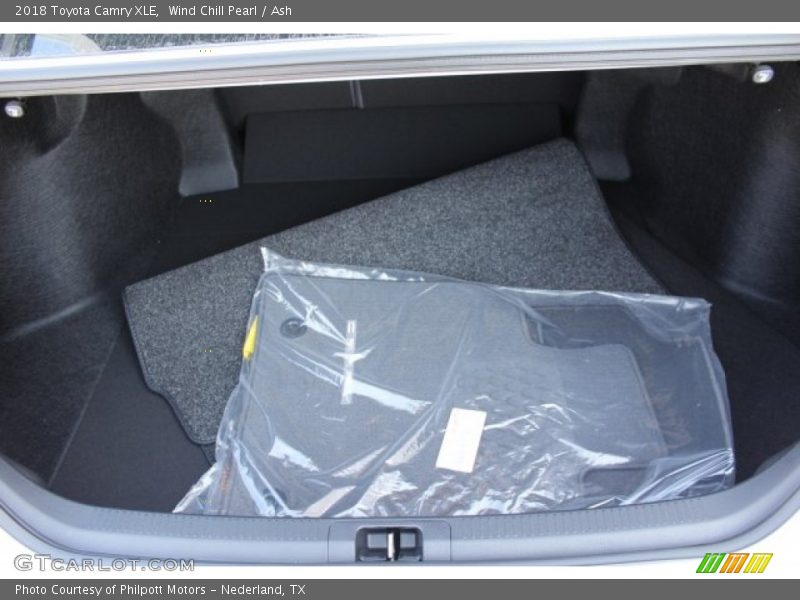 Wind Chill Pearl / Ash 2018 Toyota Camry XLE