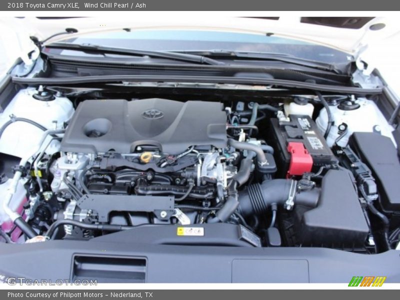 Wind Chill Pearl / Ash 2018 Toyota Camry XLE