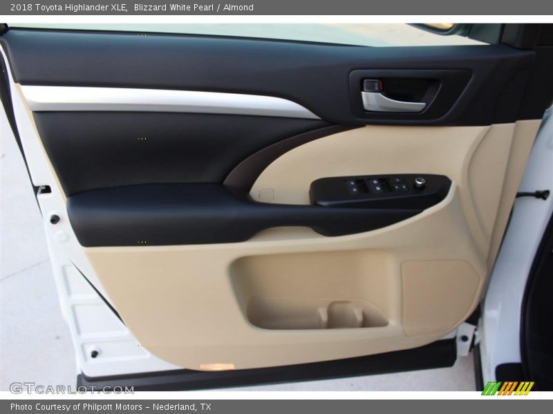 Blizzard White Pearl / Almond 2018 Toyota Highlander XLE