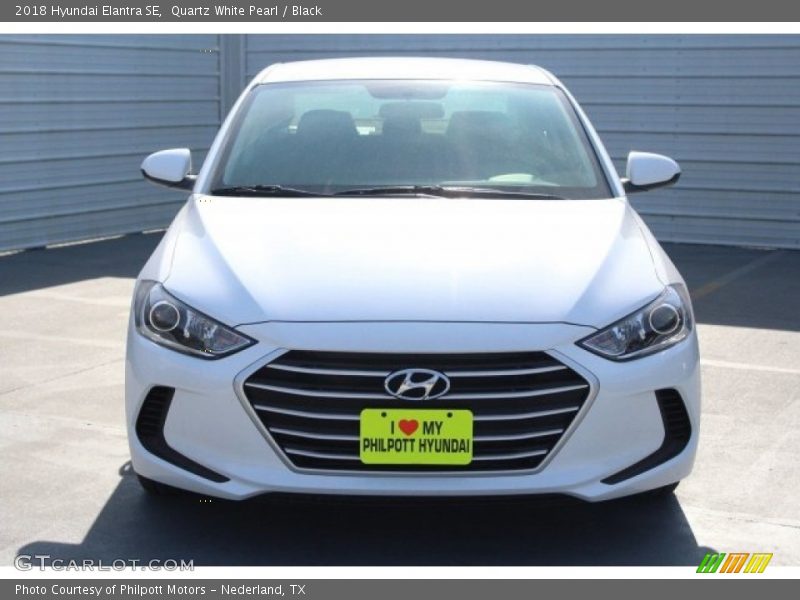 Quartz White Pearl / Black 2018 Hyundai Elantra SE