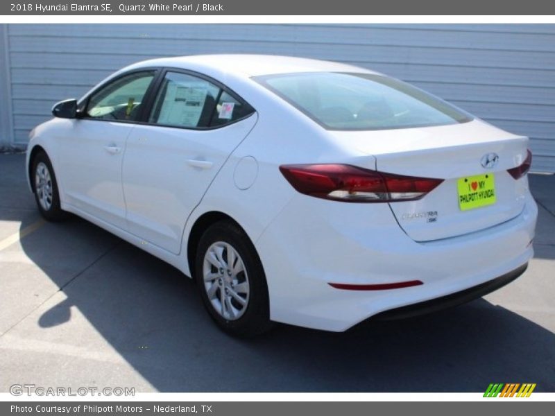 Quartz White Pearl / Black 2018 Hyundai Elantra SE