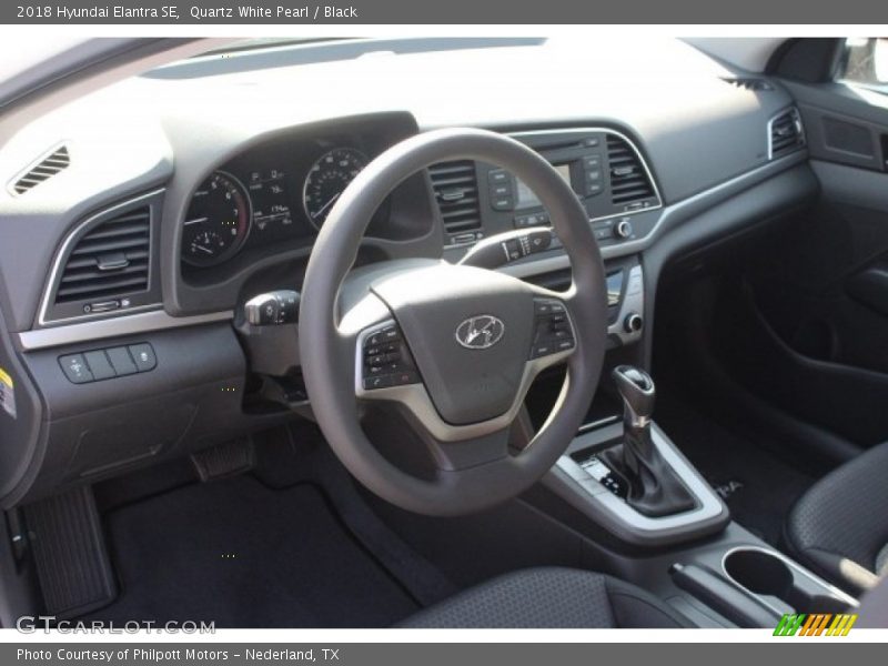 Quartz White Pearl / Black 2018 Hyundai Elantra SE