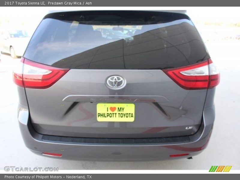 Predawn Gray Mica / Ash 2017 Toyota Sienna LE