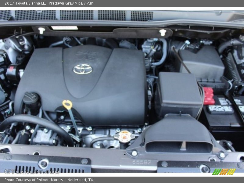 Predawn Gray Mica / Ash 2017 Toyota Sienna LE