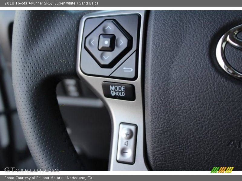 Super White / Sand Beige 2018 Toyota 4Runner SR5