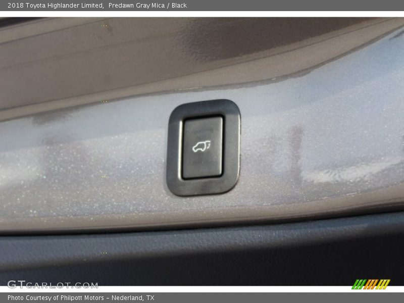 Predawn Gray Mica / Black 2018 Toyota Highlander Limited
