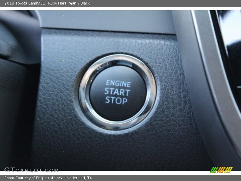 Ruby Flare Pearl / Black 2018 Toyota Camry SE