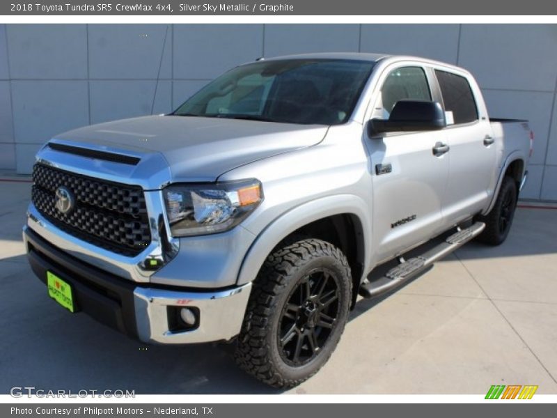 Silver Sky Metallic / Graphite 2018 Toyota Tundra SR5 CrewMax 4x4