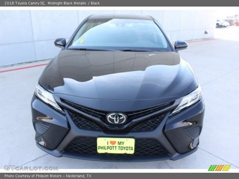 Midnight Black Metallic / Black 2018 Toyota Camry SE