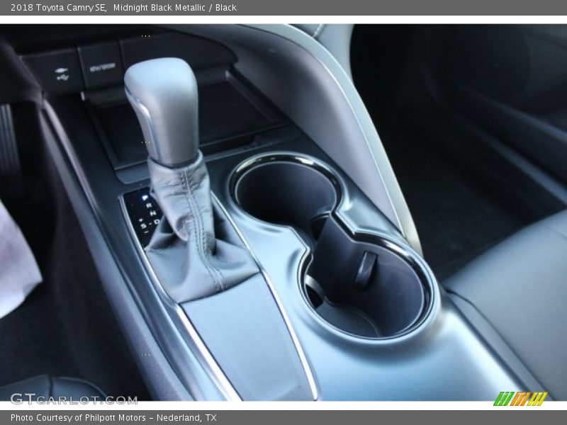 Midnight Black Metallic / Black 2018 Toyota Camry SE