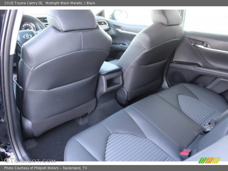 Midnight Black Metallic / Black 2018 Toyota Camry SE