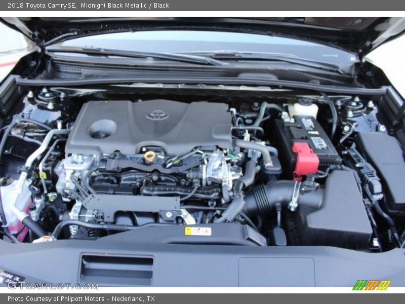 Midnight Black Metallic / Black 2018 Toyota Camry SE