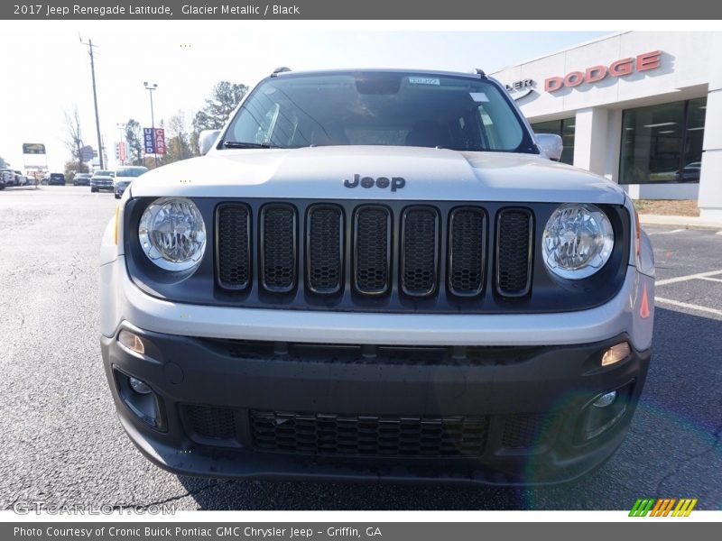 Glacier Metallic / Black 2017 Jeep Renegade Latitude