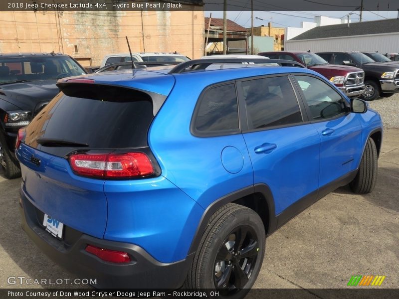 Hydro Blue Pearl / Black 2018 Jeep Cherokee Latitude 4x4
