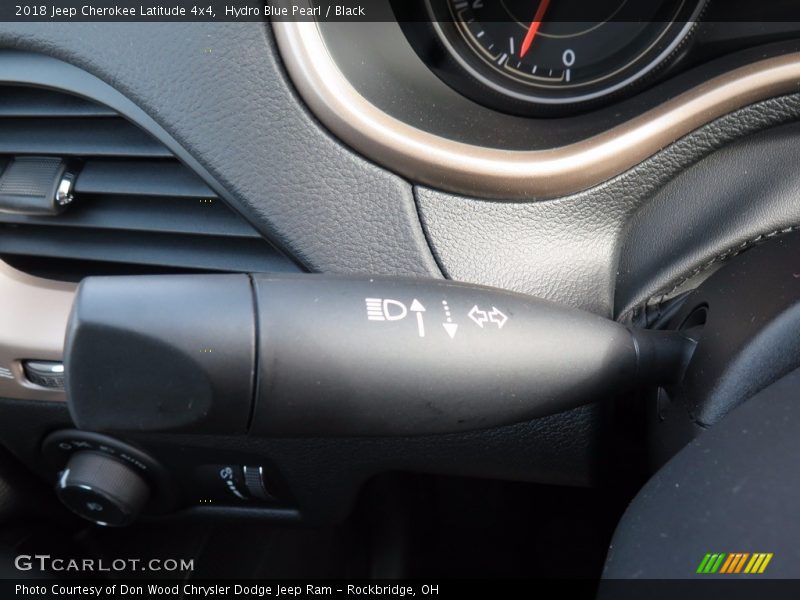 Hydro Blue Pearl / Black 2018 Jeep Cherokee Latitude 4x4