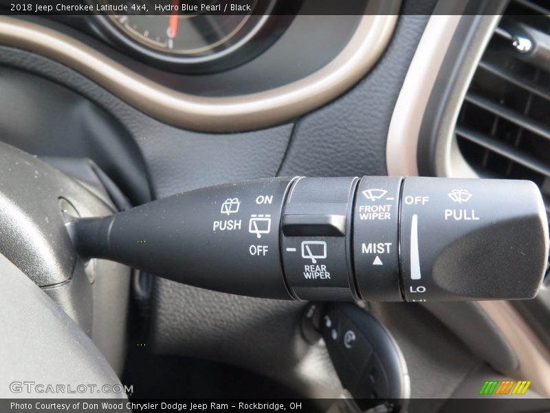 Hydro Blue Pearl / Black 2018 Jeep Cherokee Latitude 4x4