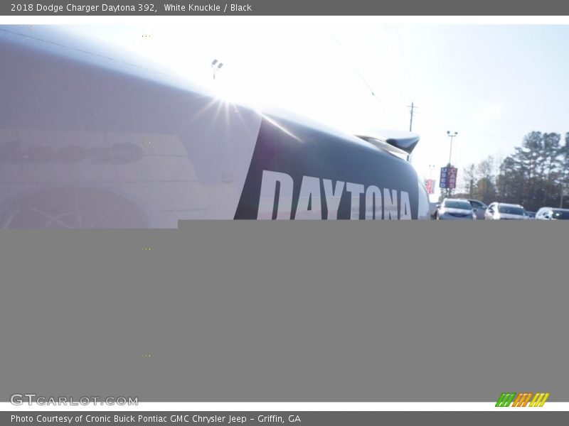 White Knuckle / Black 2018 Dodge Charger Daytona 392