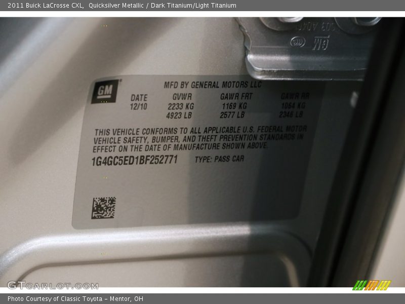 Quicksilver Metallic / Dark Titanium/Light Titanium 2011 Buick LaCrosse CXL