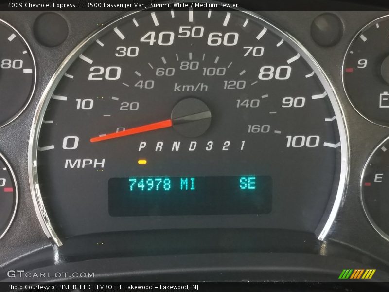 Summit White / Medium Pewter 2009 Chevrolet Express LT 3500 Passenger Van