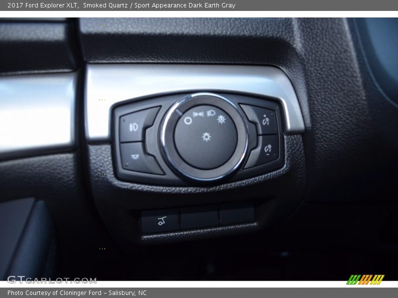 Smoked Quartz / Sport Appearance Dark Earth Gray 2017 Ford Explorer XLT