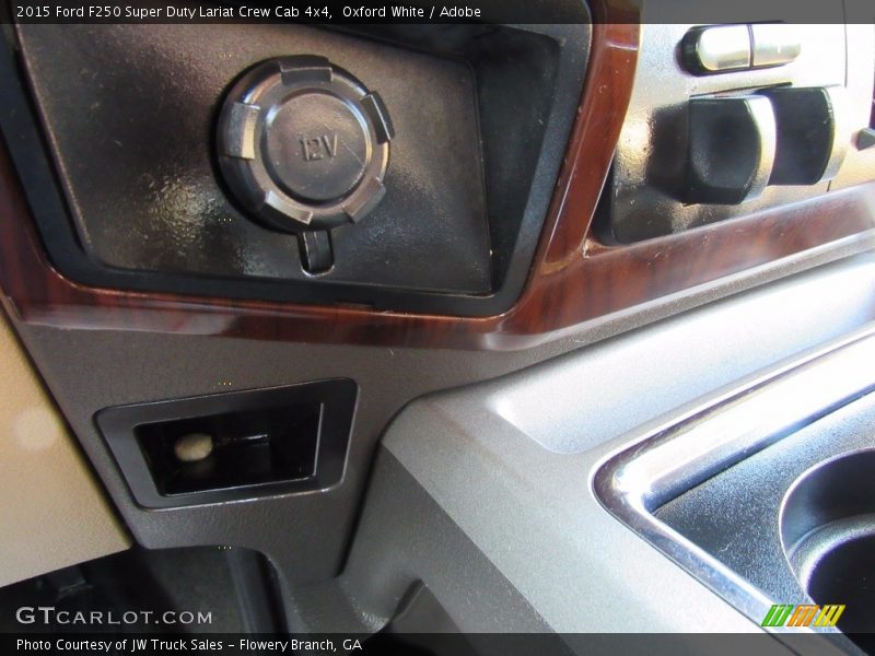 Oxford White / Adobe 2015 Ford F250 Super Duty Lariat Crew Cab 4x4