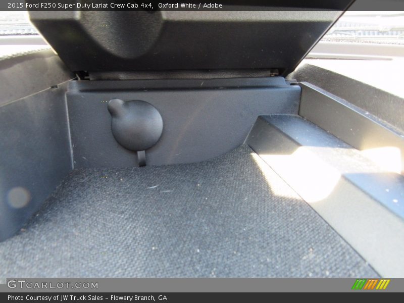 Oxford White / Adobe 2015 Ford F250 Super Duty Lariat Crew Cab 4x4