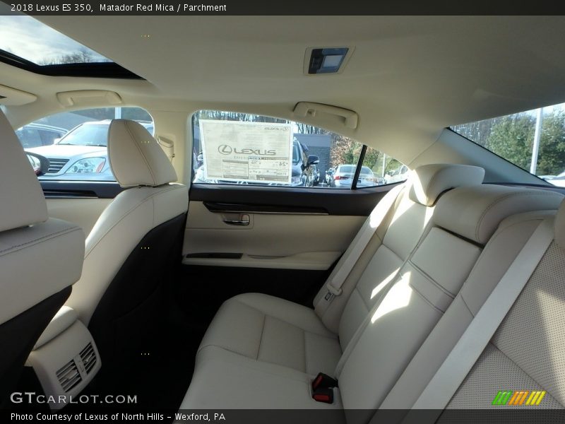 Matador Red Mica / Parchment 2018 Lexus ES 350