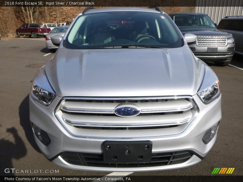 Ingot Silver / Charcoal Black 2018 Ford Escape SE