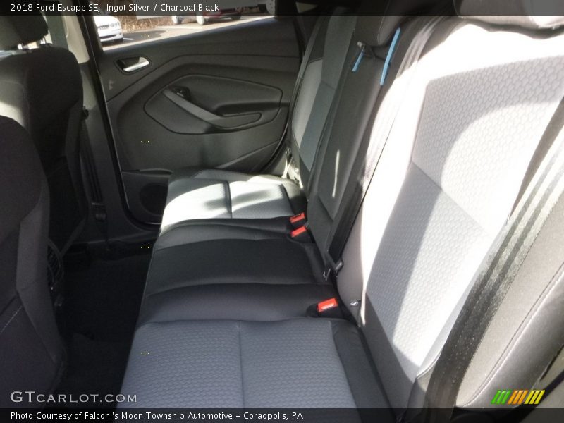 Ingot Silver / Charcoal Black 2018 Ford Escape SE