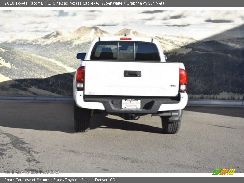 Super White / Graphite w/Gun Metal 2018 Toyota Tacoma TRD Off Road Access Cab 4x4