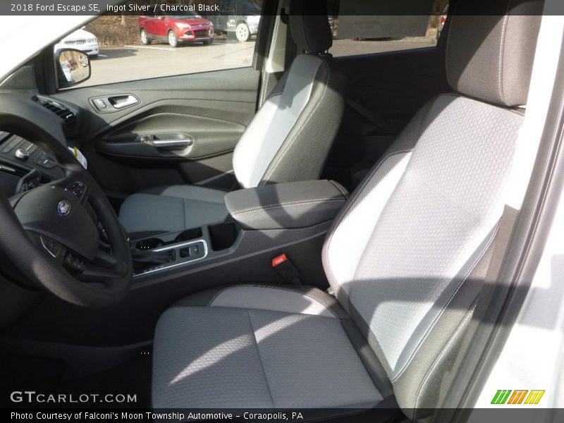 Ingot Silver / Charcoal Black 2018 Ford Escape SE