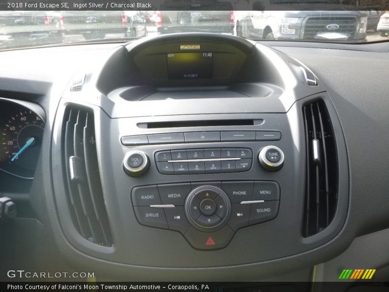 Ingot Silver / Charcoal Black 2018 Ford Escape SE