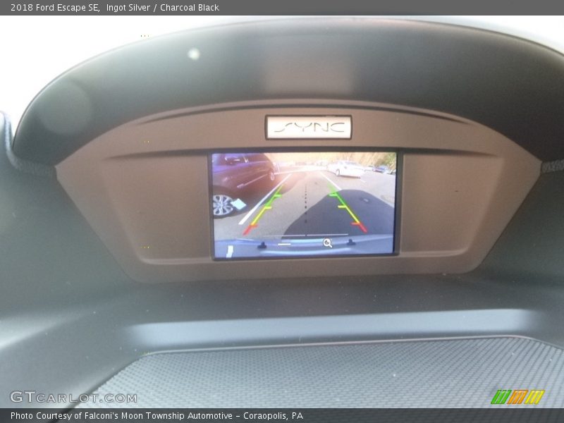 Ingot Silver / Charcoal Black 2018 Ford Escape SE