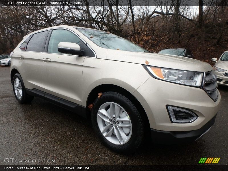 Front 3/4 View of 2018 Edge SEL AWD