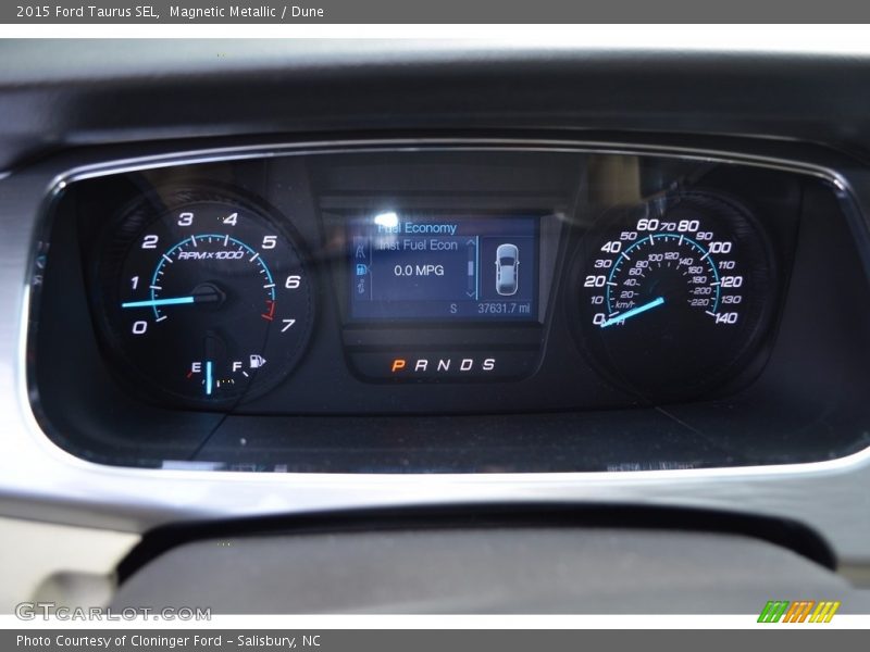 Magnetic Metallic / Dune 2015 Ford Taurus SEL