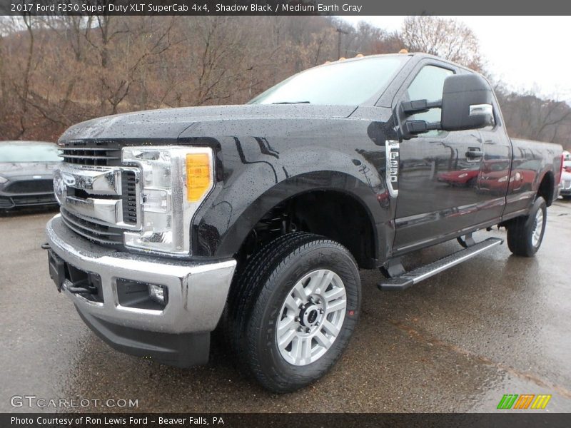 Shadow Black / Medium Earth Gray 2017 Ford F250 Super Duty XLT SuperCab 4x4