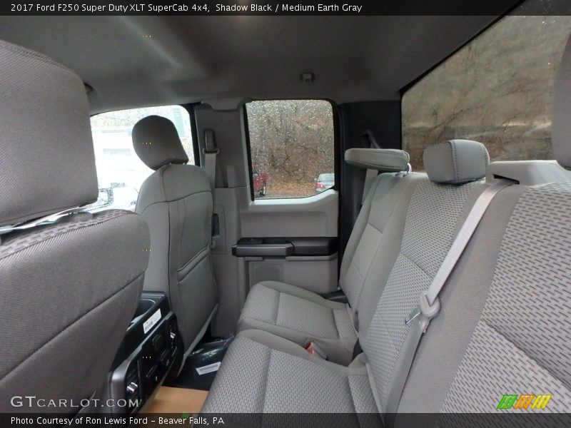 Shadow Black / Medium Earth Gray 2017 Ford F250 Super Duty XLT SuperCab 4x4
