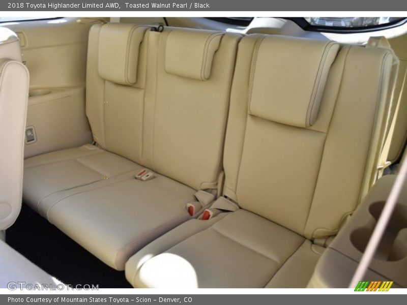 Toasted Walnut Pearl / Black 2018 Toyota Highlander Limited AWD