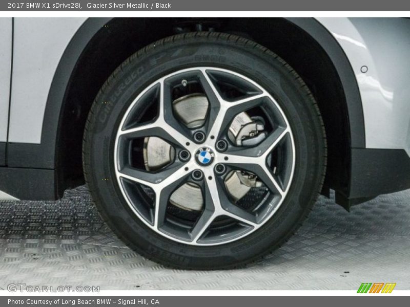 Glacier Silver Metallic / Black 2017 BMW X1 sDrive28i