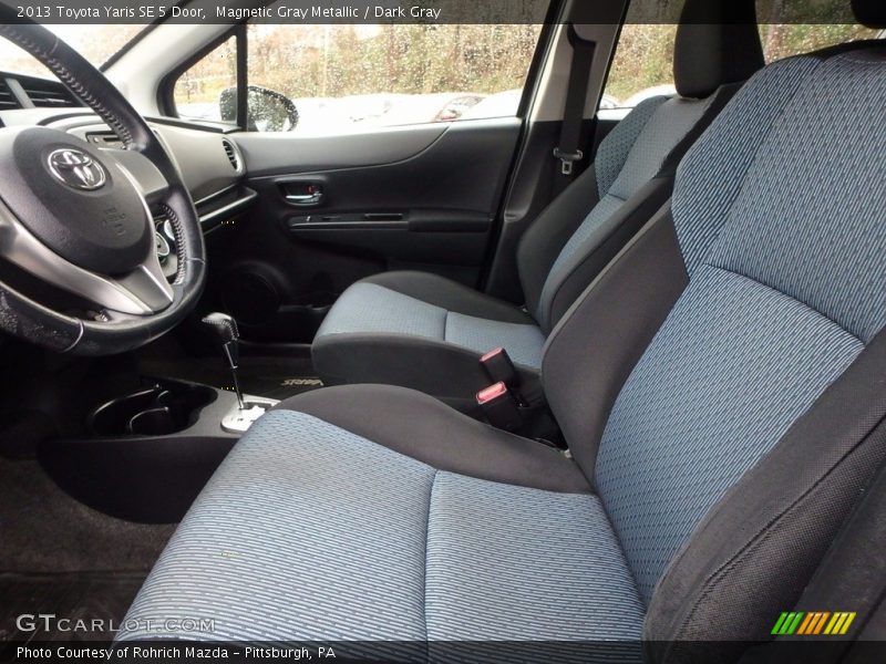 Magnetic Gray Metallic / Dark Gray 2013 Toyota Yaris SE 5 Door