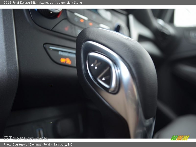 Magnetic / Medium Light Stone 2018 Ford Escape SEL
