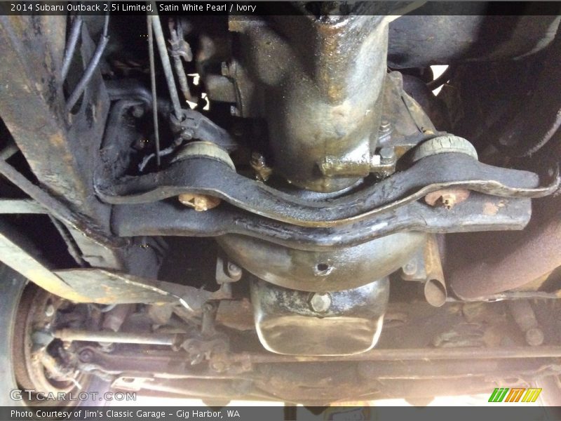 Satin White Pearl / Ivory 2014 Subaru Outback 2.5i Limited