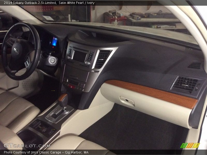 Satin White Pearl / Ivory 2014 Subaru Outback 2.5i Limited