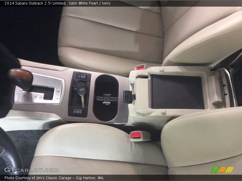 Satin White Pearl / Ivory 2014 Subaru Outback 2.5i Limited