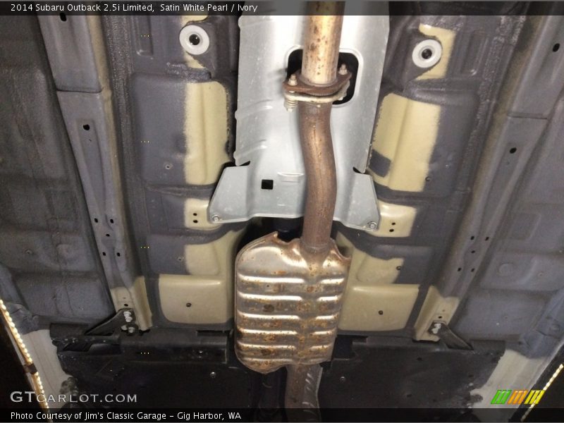 Satin White Pearl / Ivory 2014 Subaru Outback 2.5i Limited