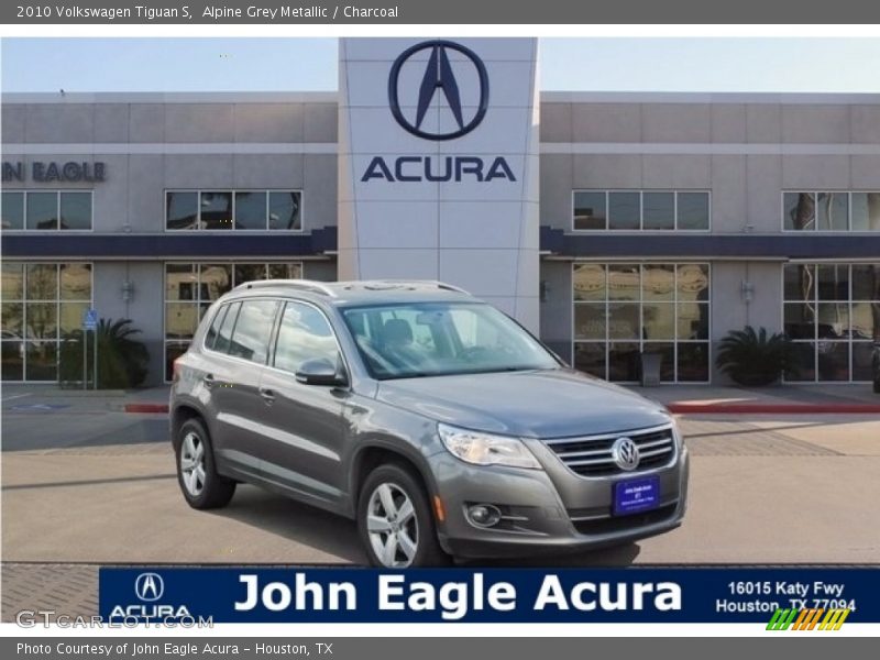 Alpine Grey Metallic / Charcoal 2010 Volkswagen Tiguan S