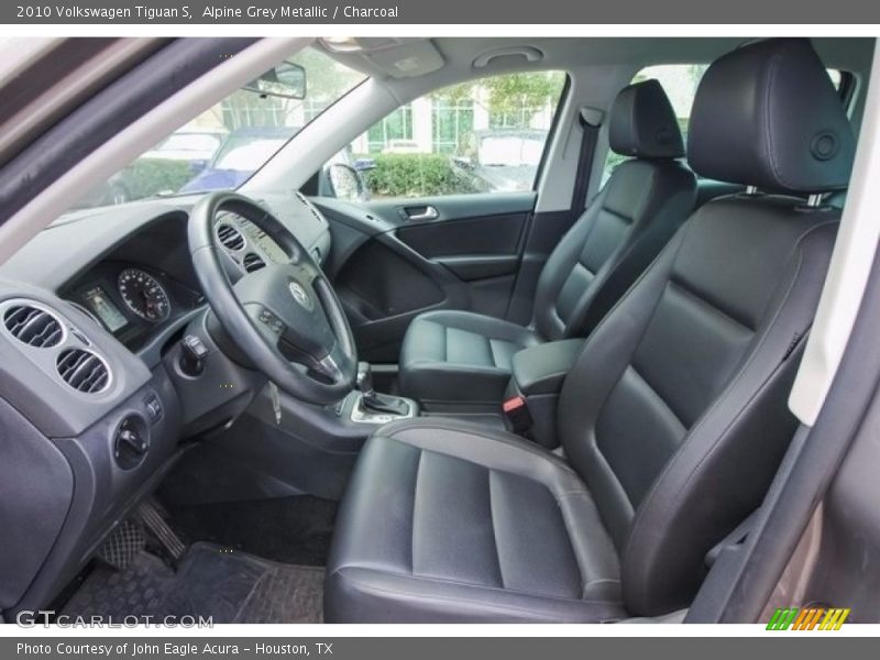 Alpine Grey Metallic / Charcoal 2010 Volkswagen Tiguan S