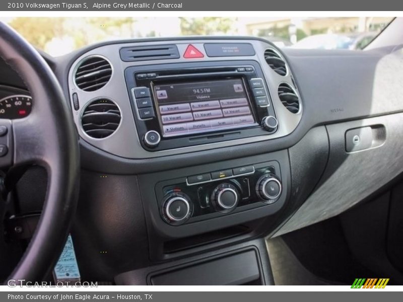Alpine Grey Metallic / Charcoal 2010 Volkswagen Tiguan S