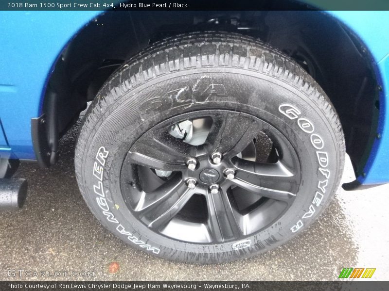 Hydro Blue Pearl / Black 2018 Ram 1500 Sport Crew Cab 4x4