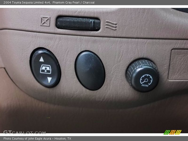 Phantom Gray Pearl / Charcoal 2004 Toyota Sequoia Limited 4x4